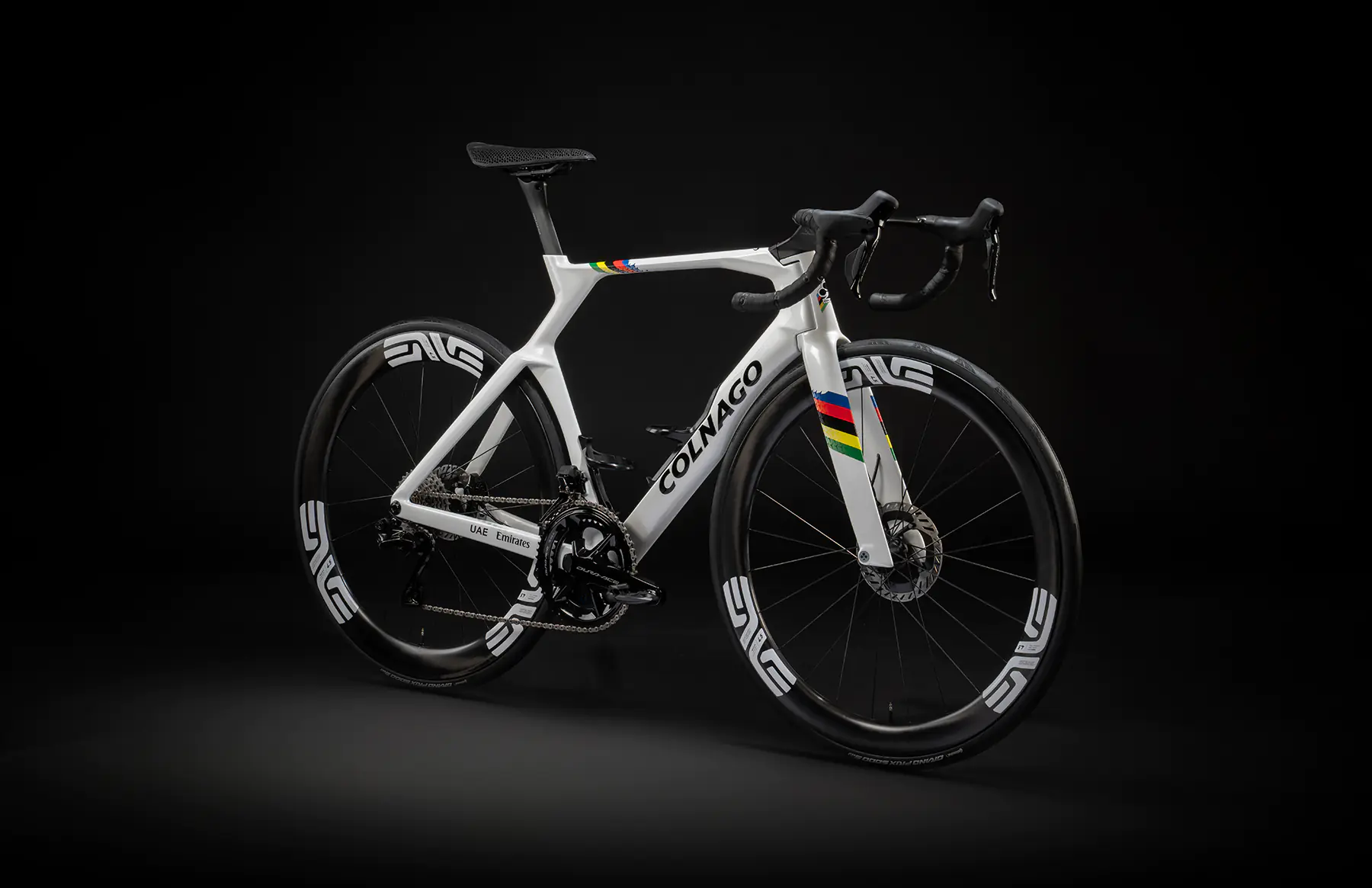 Y1Rs Mondiale Fondo Nero Prospettiva Anteriore