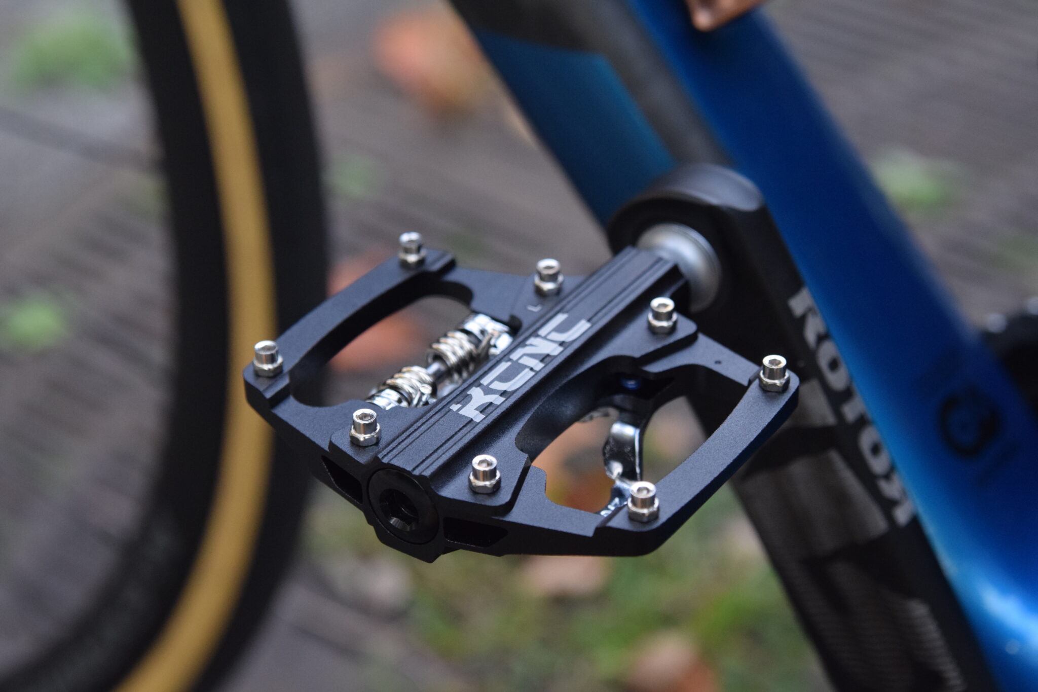 ケーシーエヌシー(KCNC) 自転車用ペダル シルバー one size KYREX スリムロードプラットフォーム