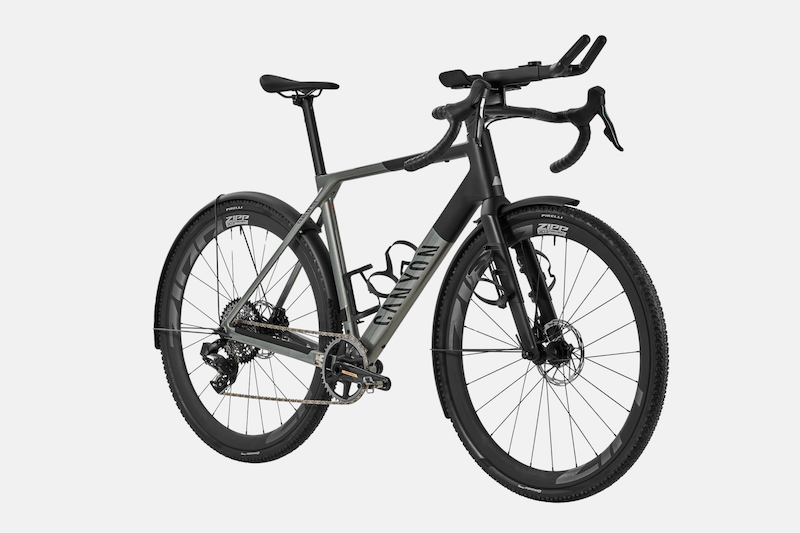 グラベルロード「Grail」の最新コンポーネント搭載モデル発表