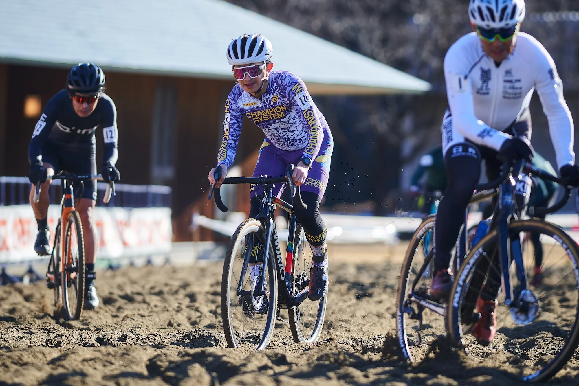 2010CXsuits3