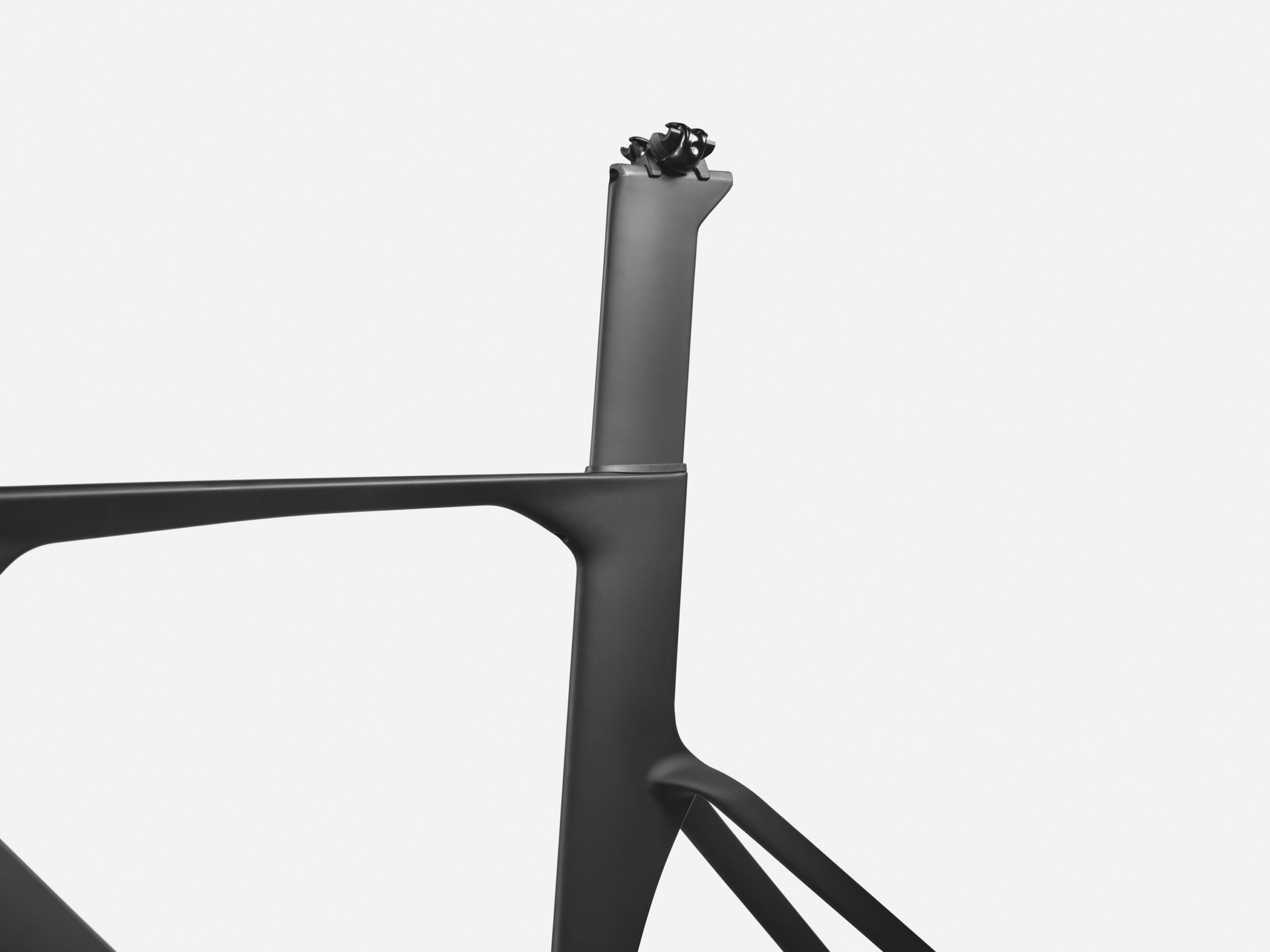 C26 SuperSlice Tech Seatpost Scaled